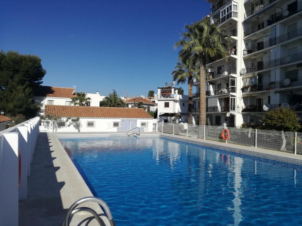 Apartamento La Florida Apartment เนร์คา ภายนอก รูปภาพ